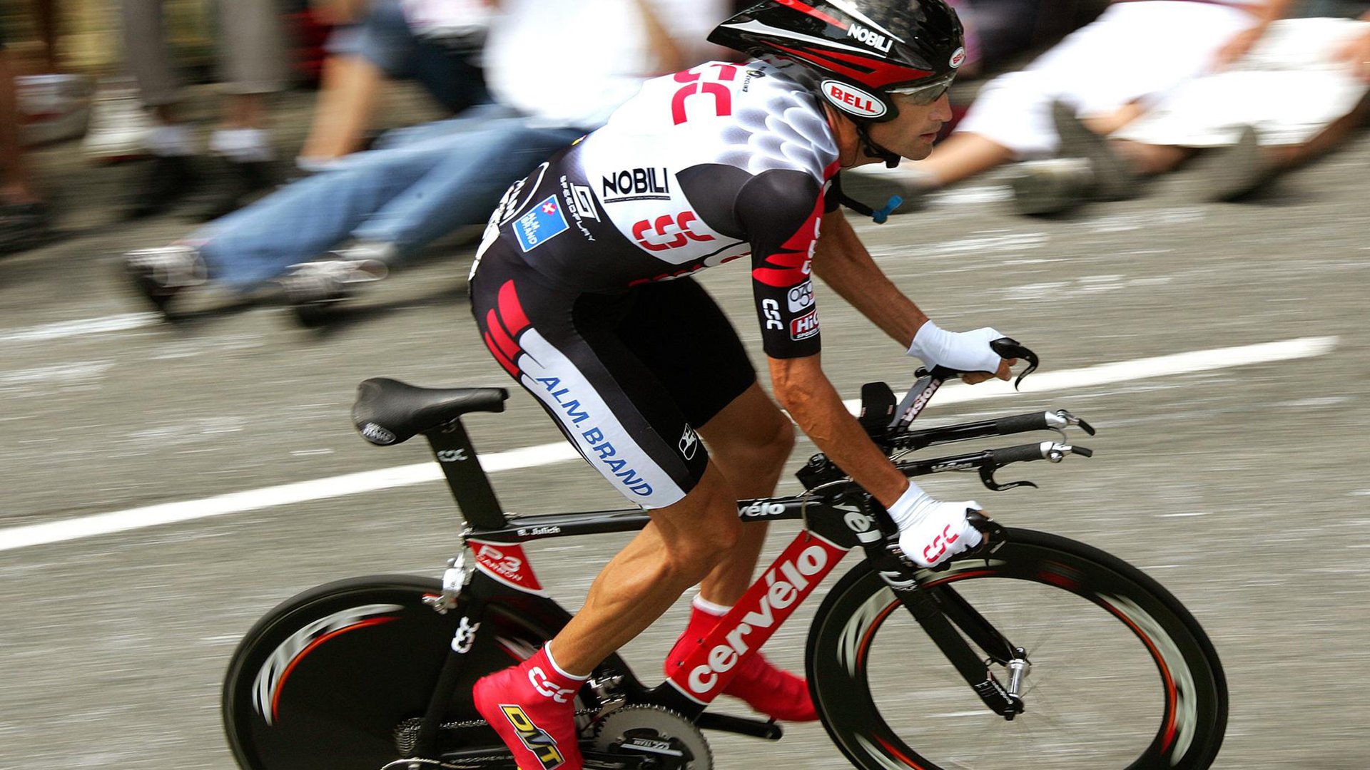 开云体育官网在线-五大联赛历史传控比对比看战术演进轨迹，五大联赛历史出场纪录